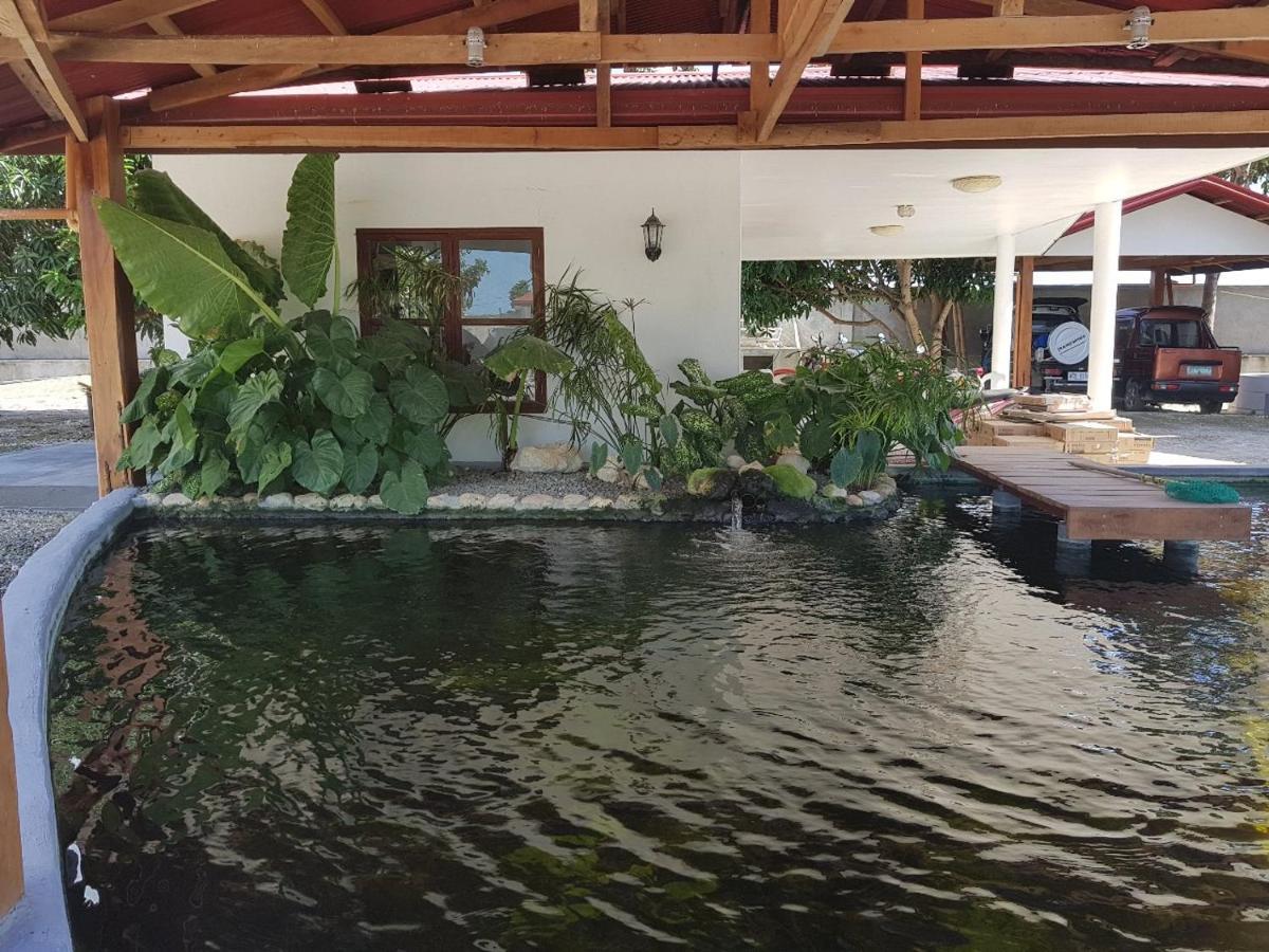 Tauig Beach Resort Moalboal Eksteriør billede