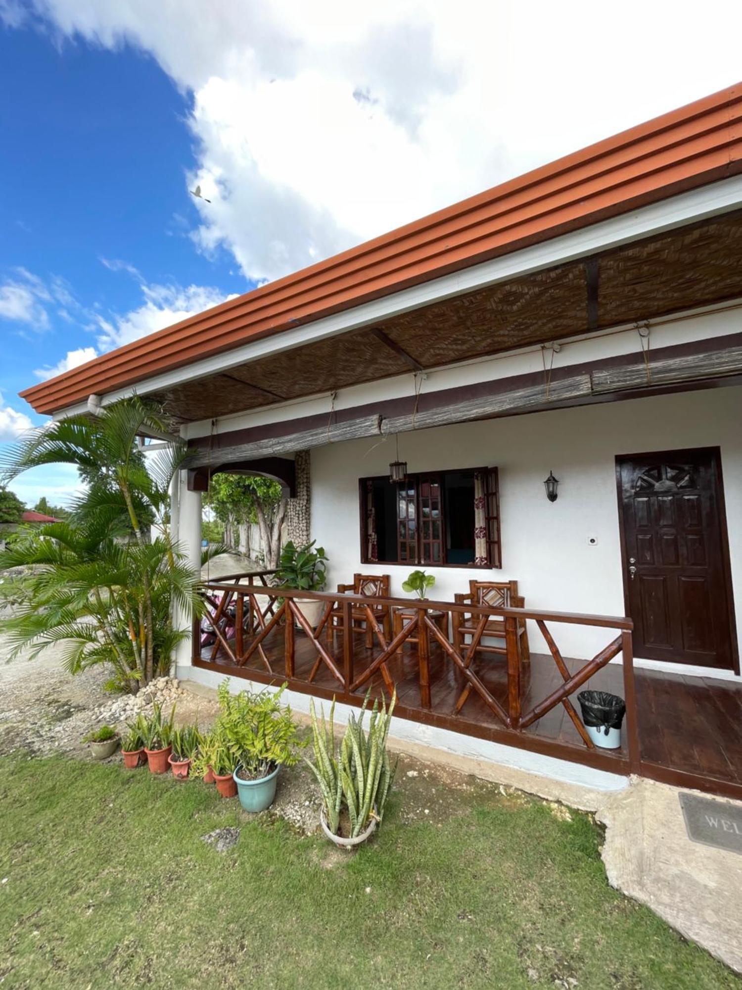 Tauig Beach Resort Moalboal Eksteriør billede
